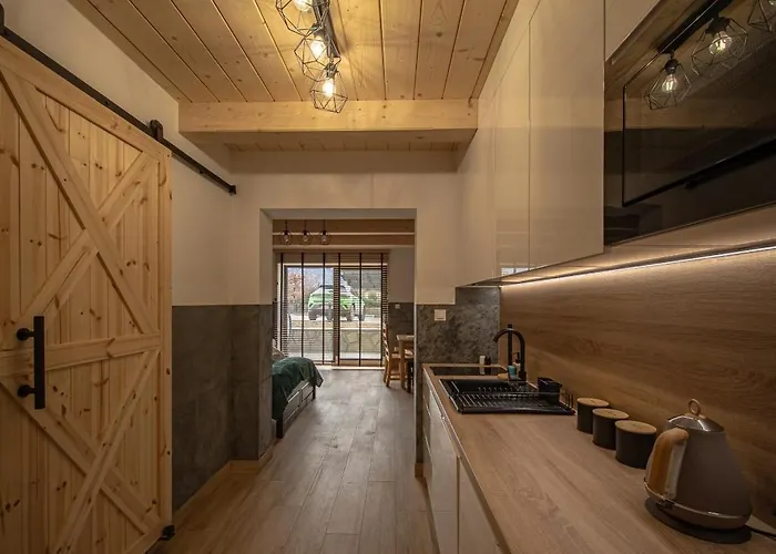 Premium Rysulowka 3* コシチェリスコ